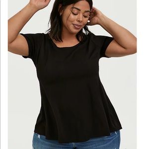 Torrid black challis fit & flare short sleeve top